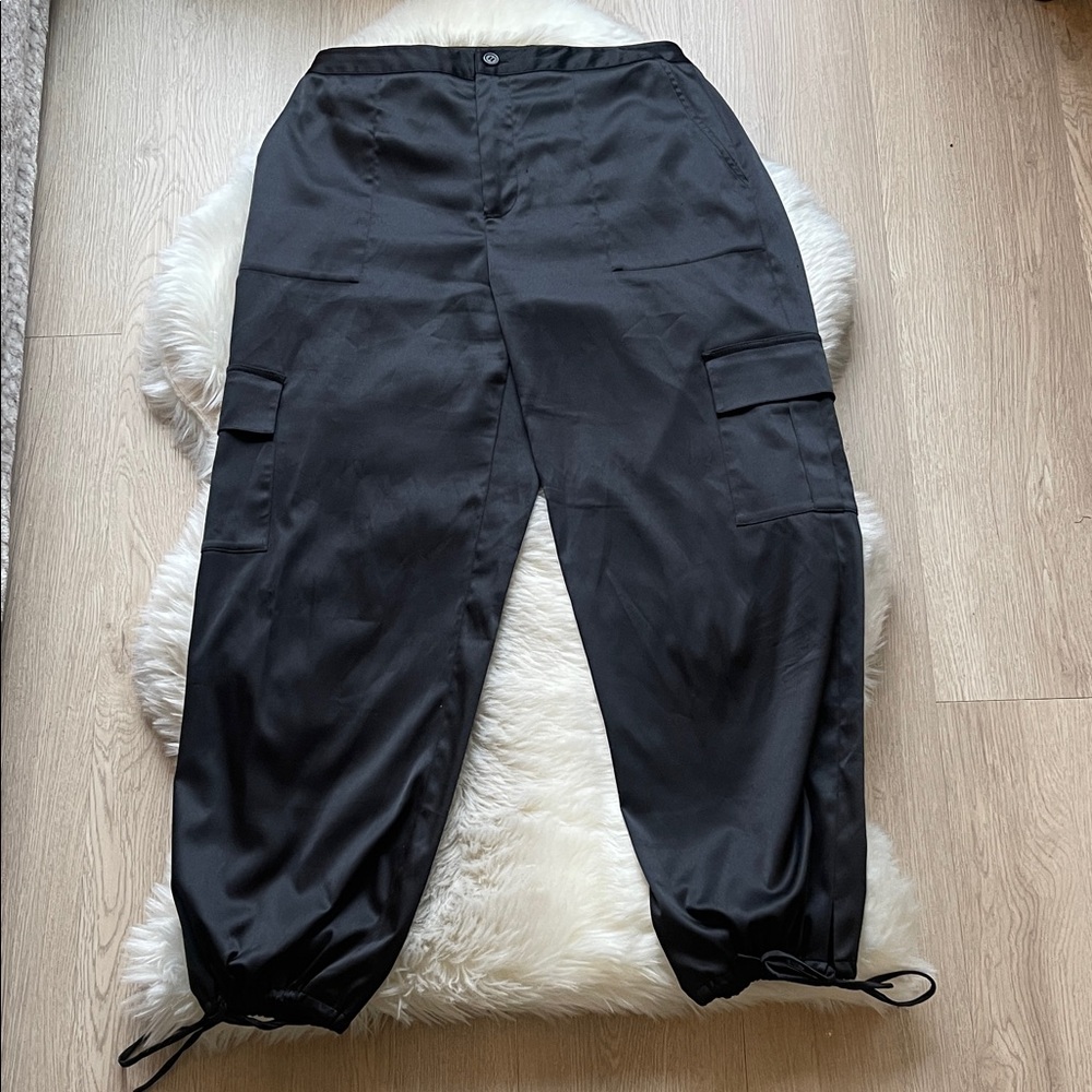 Black Cargo Jogger Pants - Women